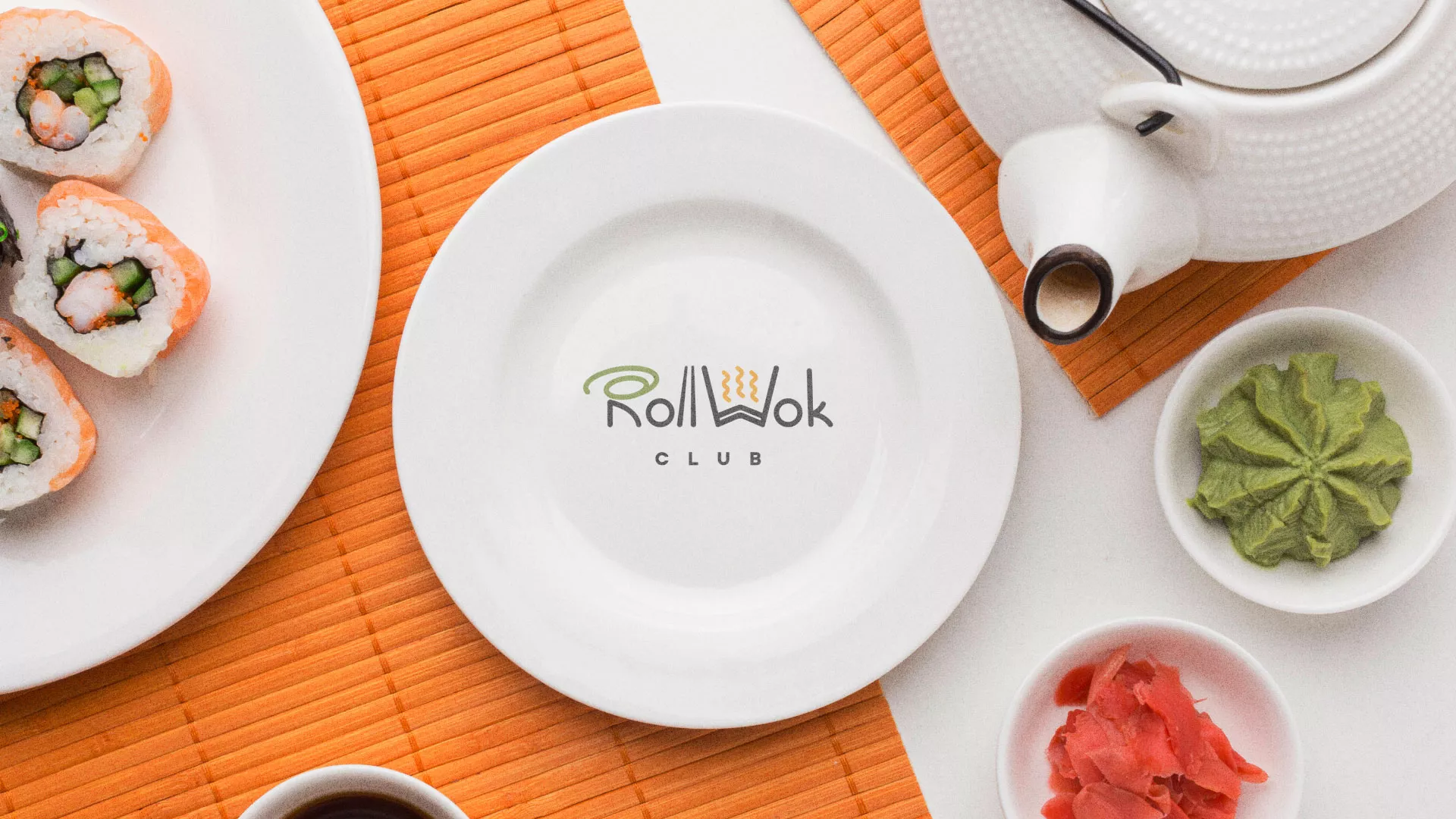 Разработка логотипа и фирменного стиля суши-бара «Roll Wok Club» в Калязине
